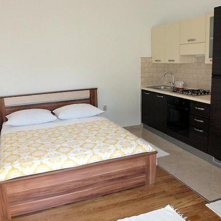 Apartments & Room Masa Starigrad Paklenica Rom bilde